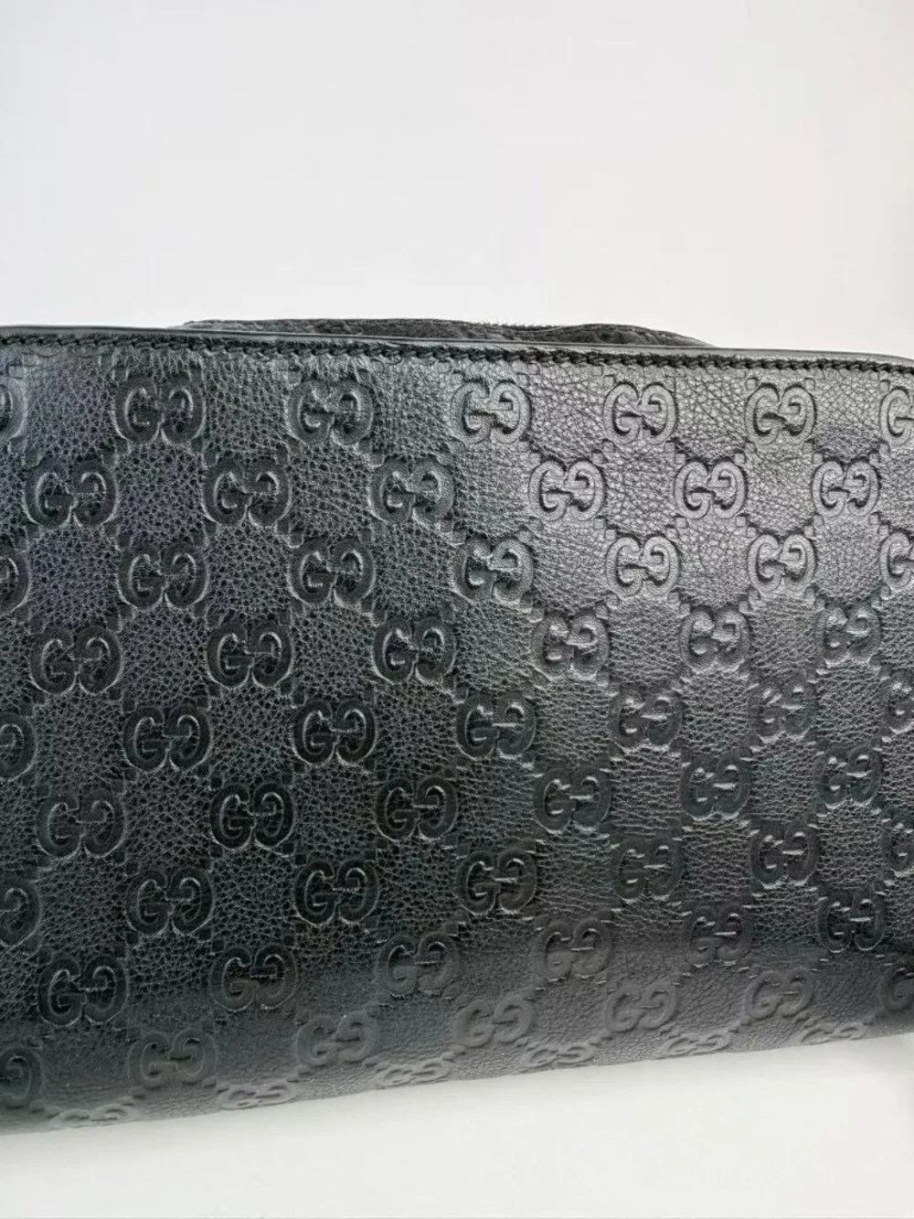 Gucci Signature Black Leather Zip Clutch Travel Organizer Wristlet